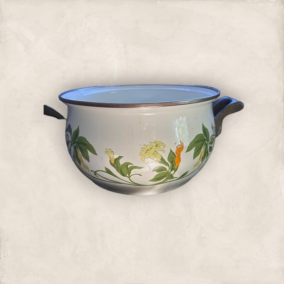 Vintage Asta Enamelware Dutch Oven - Germany - 2-Quart - Brass - Picture 3 of 8